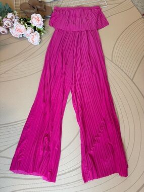 Off-Shoulder Pleated Wide-Leg Jumpsuit - Fuchsia
